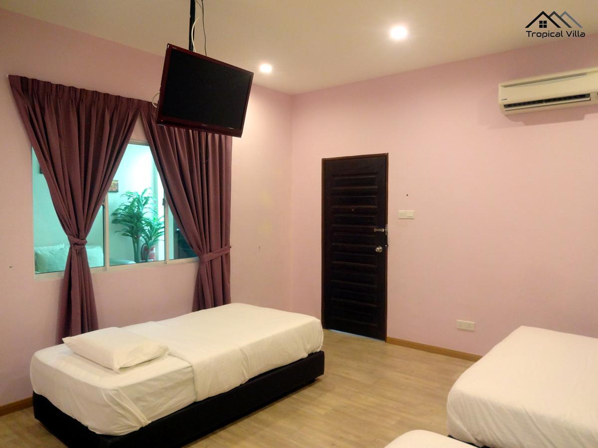 Tropical Villa Kuantan Esterno foto